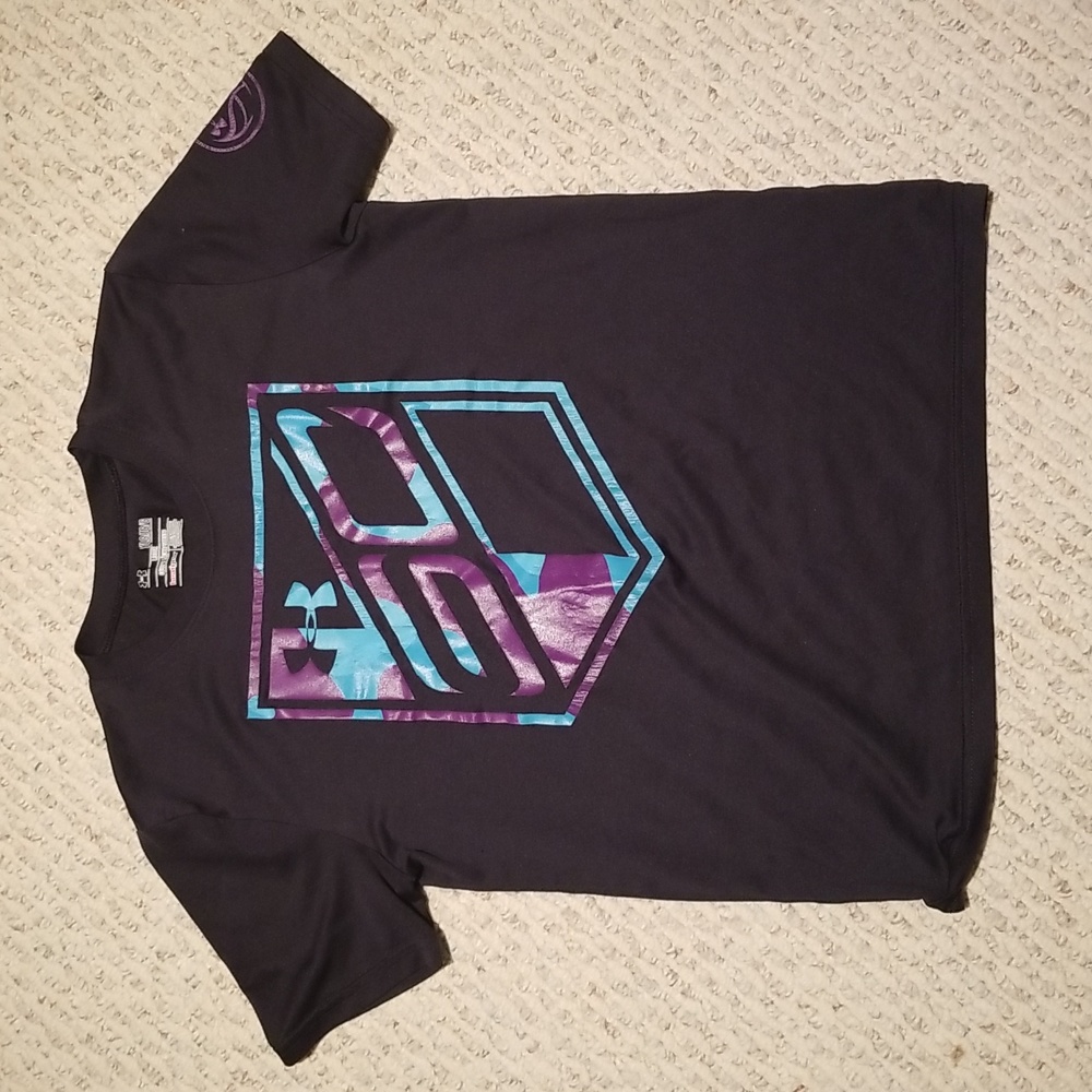 Under Armor Youth Large T-shirt